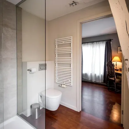 The Piano Guesthouse - Kwaadham52 Homestay